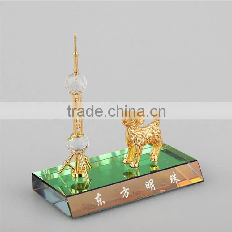 Clock With The Oriental Pearl Tower Decoration
