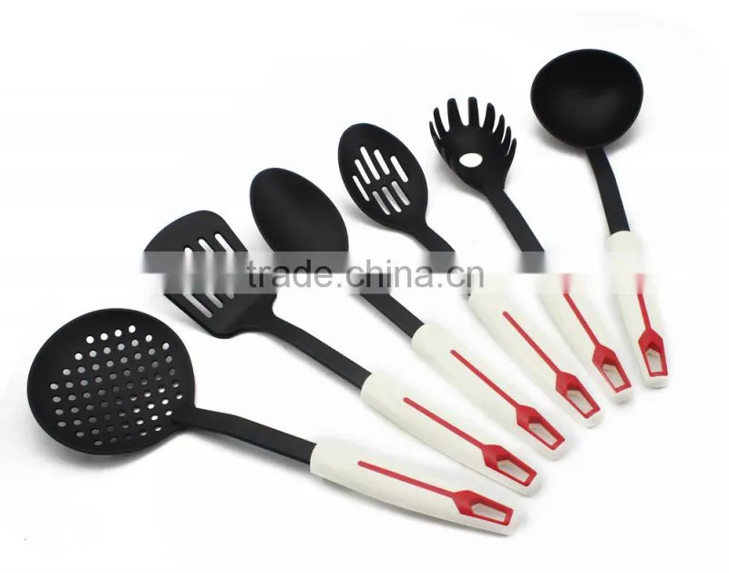 Fashionable Home Utensils China with Refreshing Handle