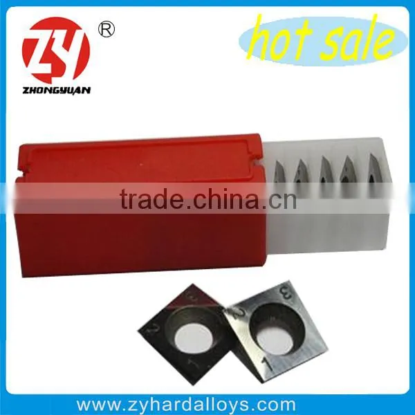 Tungsten carbide blades for paint scraper
