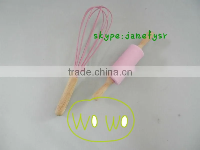 non-stick silicone rolling pin with wooden handle