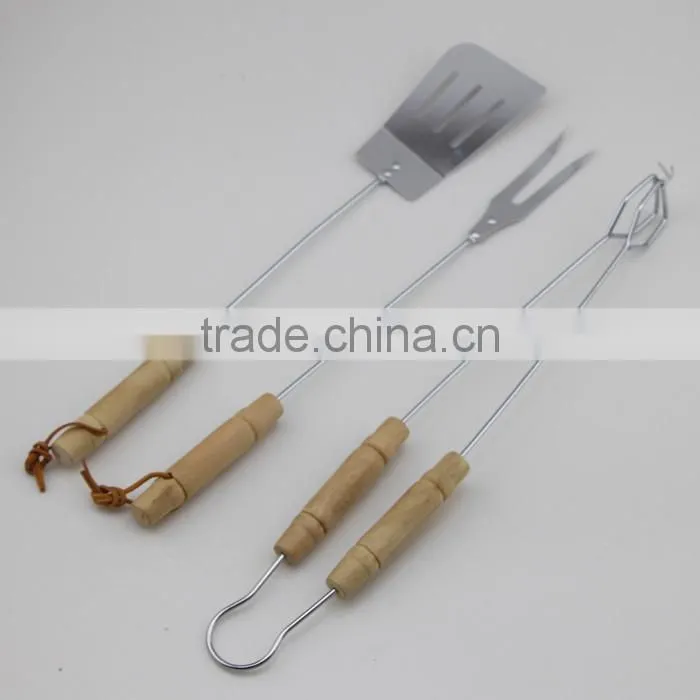 3-Piece Stainless Steel Barbecue Tool Set With Round Wood Handle