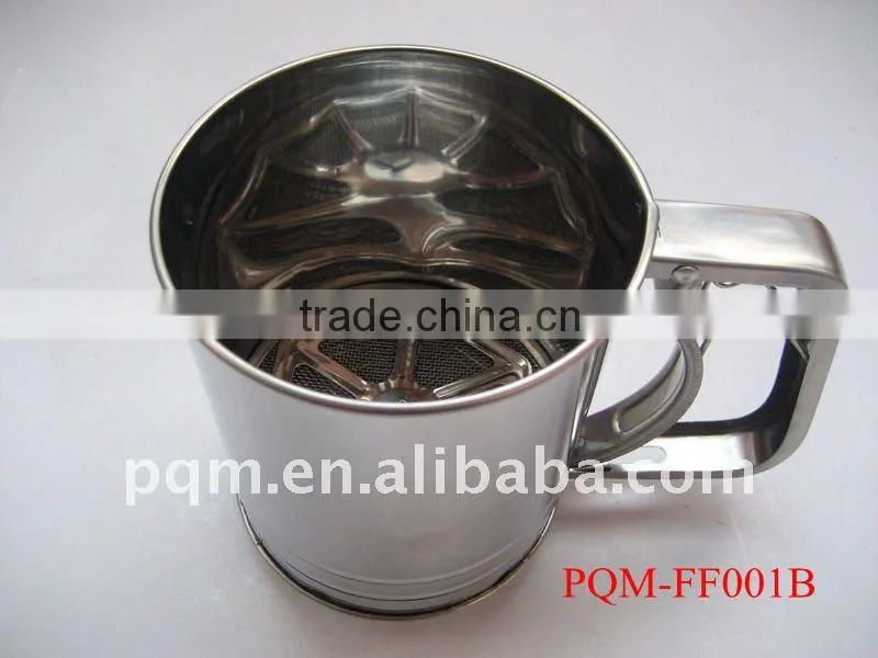 Durability passing FDA 9.7* 12.8cm manual stainless steel flour sifter with 3 lays meshes 001B
