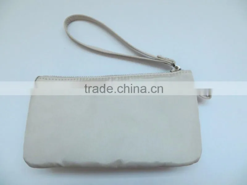 latest white leisure clutch bags girls
