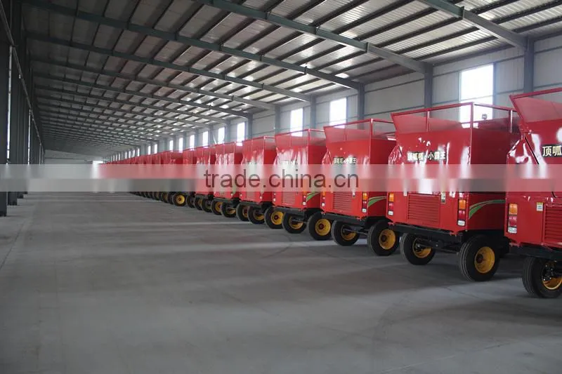 Good modern agricultural machinery 4QZ-1800 self-propelled mini corn harvester machine