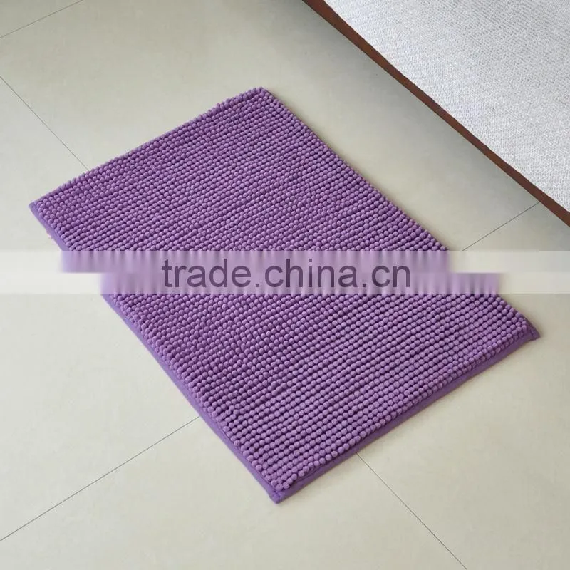 Polyester bath room mat with anti-slip base