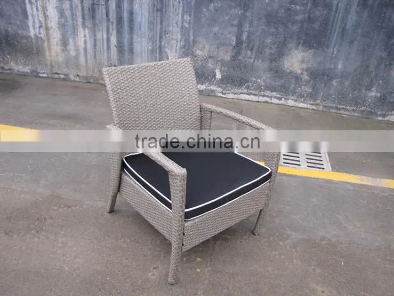 CLEAR ALUMINIUM WICKER GARDEN CHAIRS AND TABLES