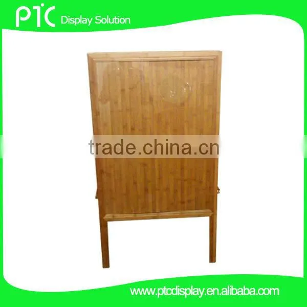 Bamboo poster holder, poster banner