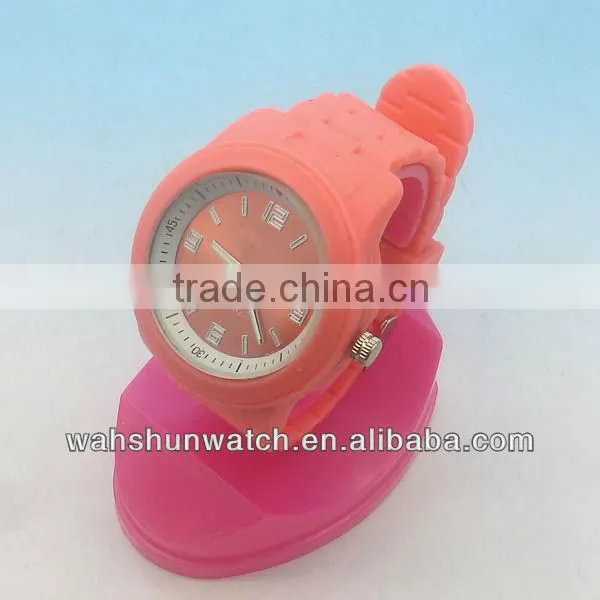 2013 hottest custom cheap promotional gift silicone watch manufacturer