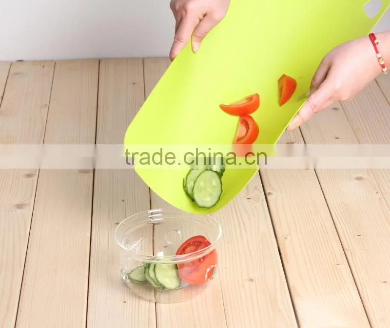 Chopping board colored plastic sheet for kitchen