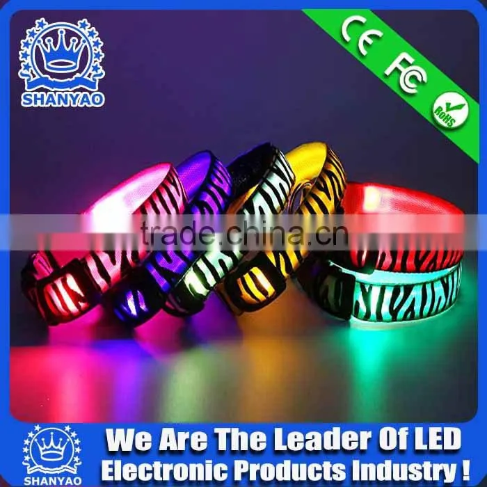 2015 Hot Selling LED Pet Training Products