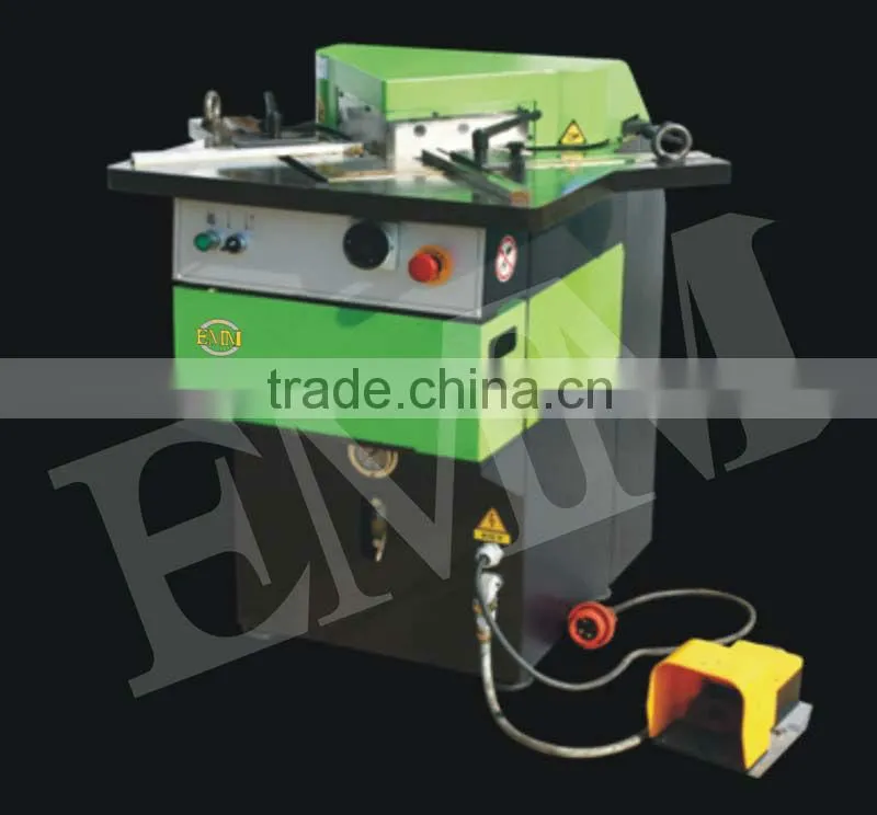 EMF4x200 hydraulic notch cutting machine