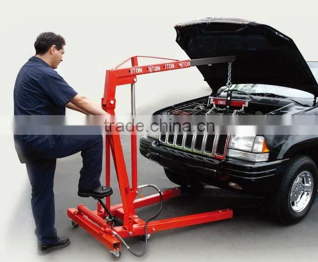 Torin BigRed 2 Ton Engine Crane Lift