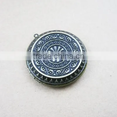 44MM round photo locket,vintage antique brass bronze lockets,DIY setting locket,engraved locket 1111031