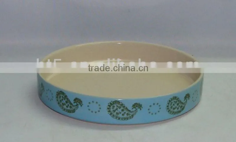 round ceramic baking pizza dish
