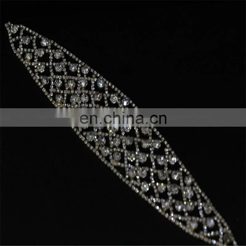 Yanjing wholesale New design beaded bodice neckline rhinestone applique