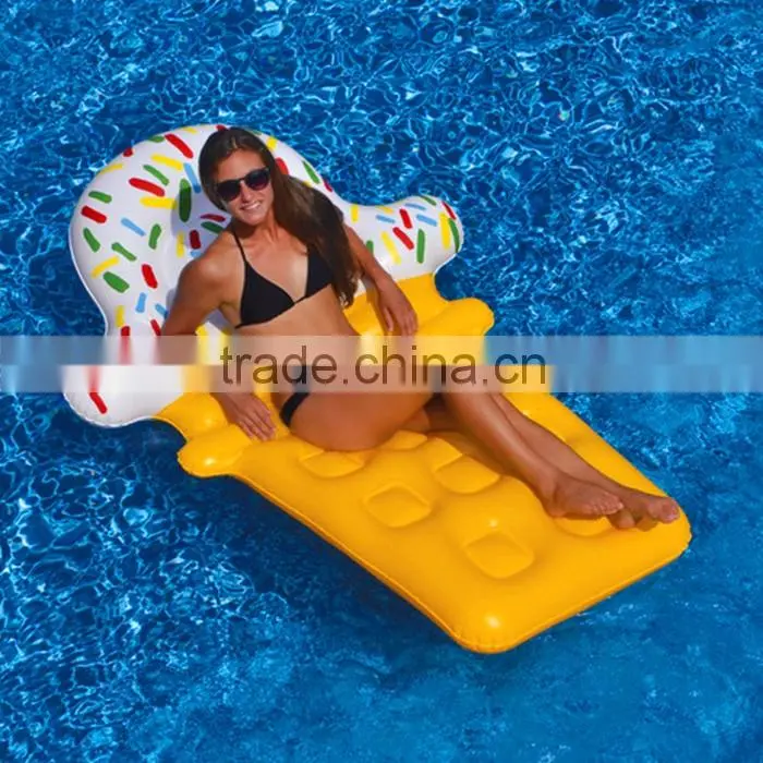 Hot Selling Giant Inflatable Ice Cream Pool Float