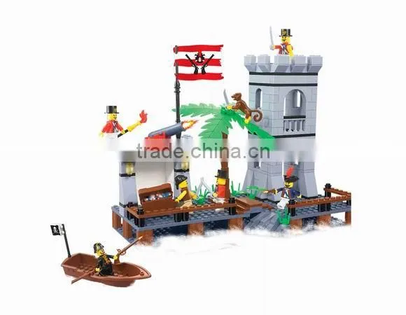 Hot toys for christmas 2015 pirate series block toy pirate figure