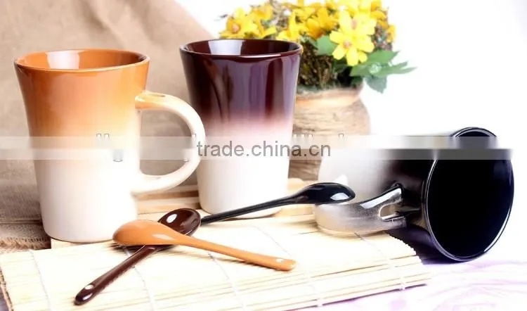 2016 graduated color horn mug with spoon
