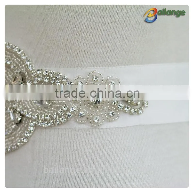 China wholesale new fashion wholesale bridal pearl bead rhinestone triming for bridal dress