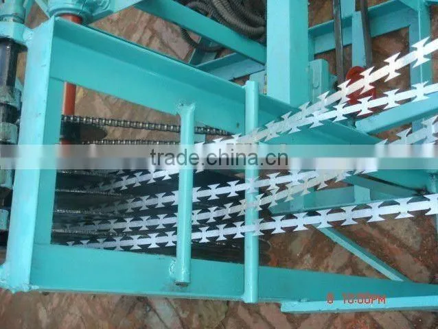 razor barbed wire with clips