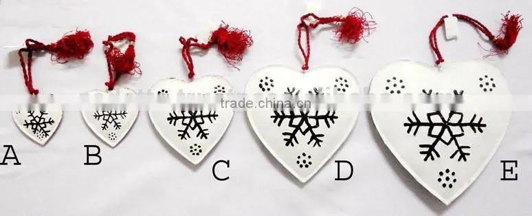 Beautiful metal gift and crafts christmas tree decoration