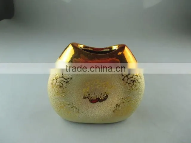 Heart shape white ceramic vases for flower/decorate use in stock