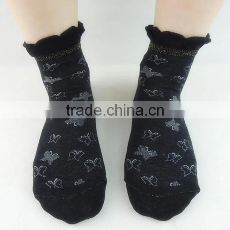 Fashion Design Women Lace Boat Socks