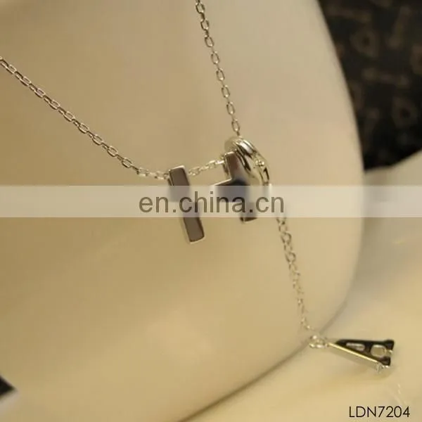 Fashion silver plated letter A-H pendant necklace