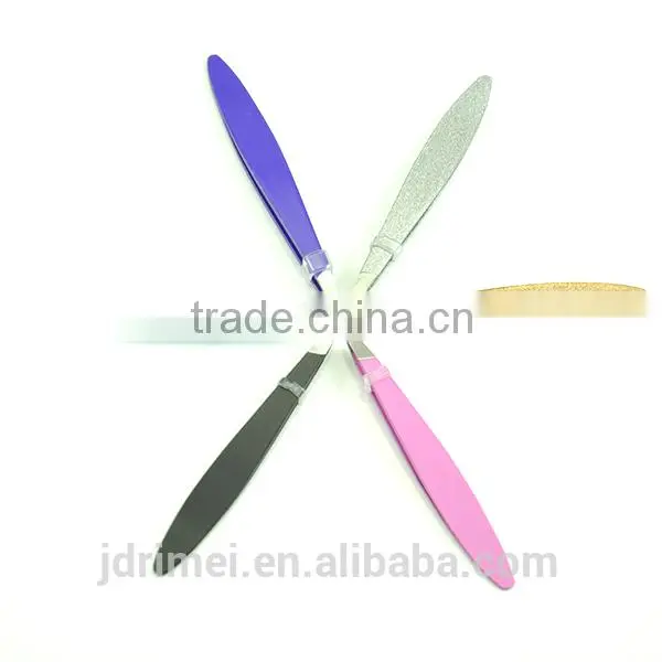 Safe and efficient eyebrow tweezer of high quality
