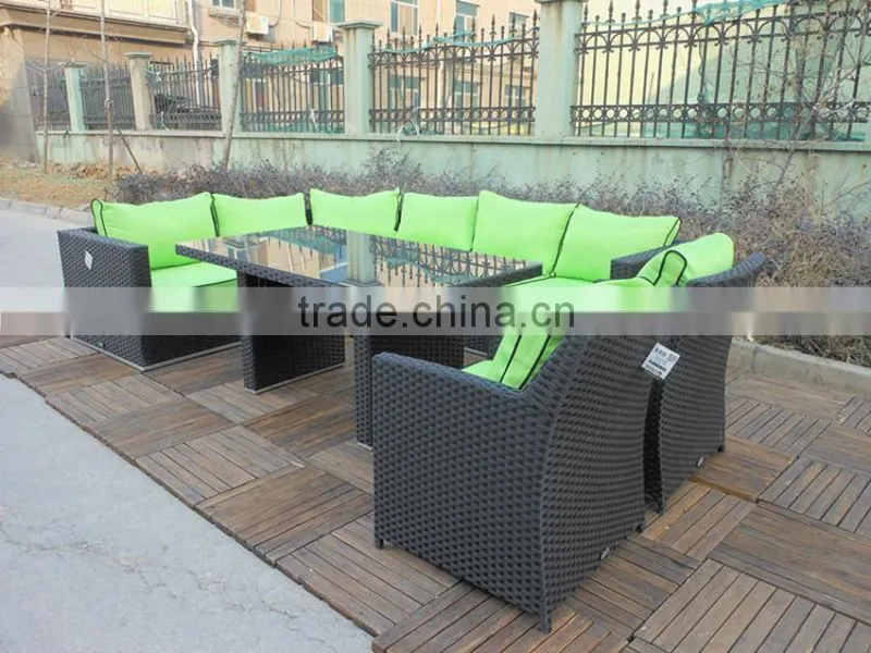 TEMPERED GLASS INDOOR/OUTDOOR RATTAN HIGH DINING TABLE