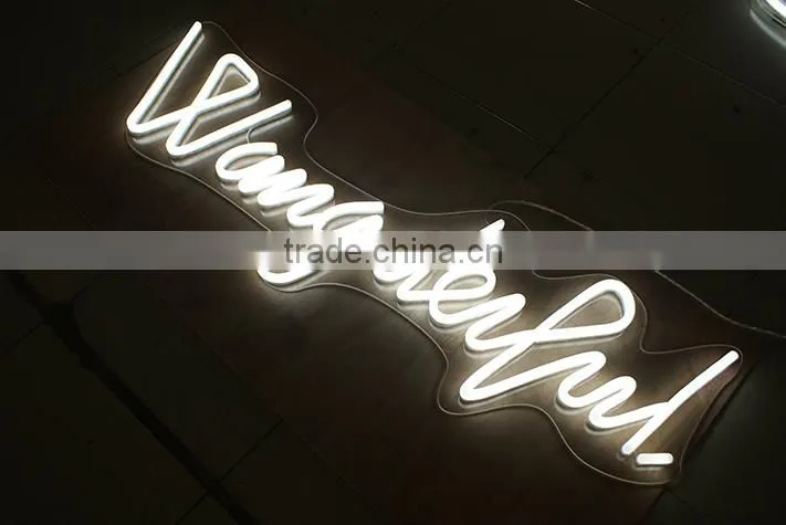 2016 New Design China Small Led Neon Light Signs