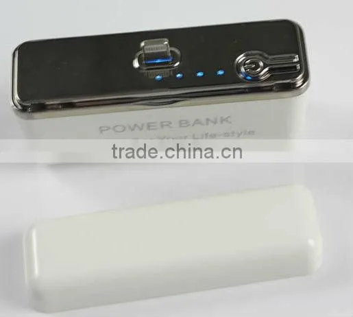 Power Charger for iPhone5/iPod/ iPad mini with 2600mAh