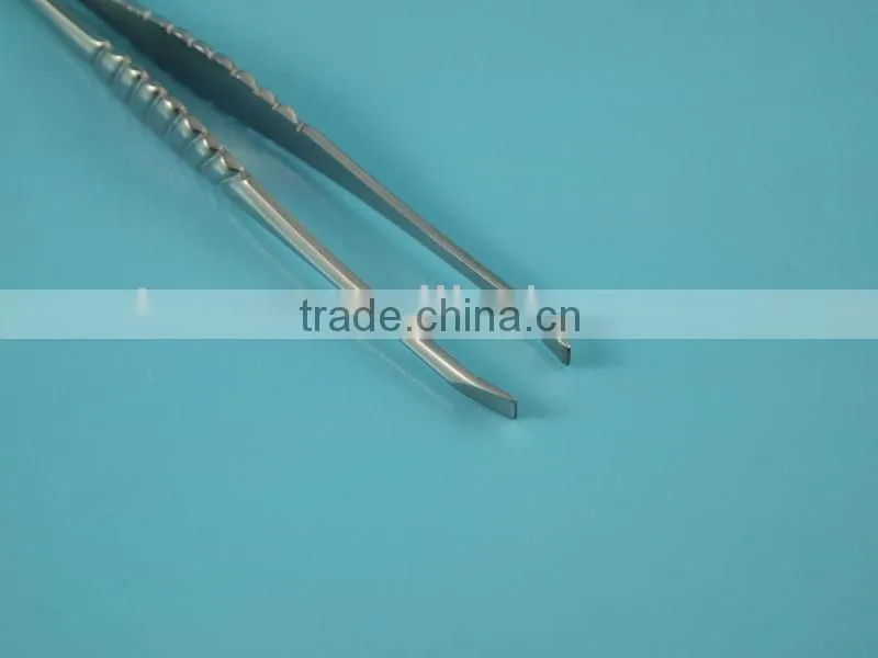 The spiral press eye tweezers