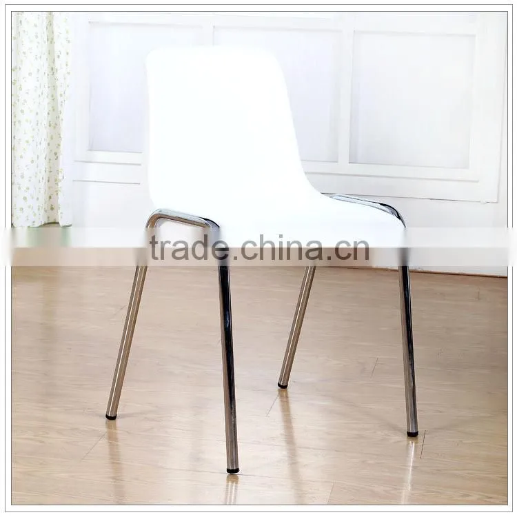 Stackable plastic dining chair with steel frame in dining chair
