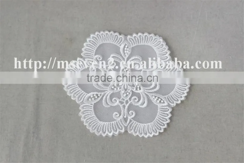 wholesale white color flower appliques embroidery patch for ladies dress