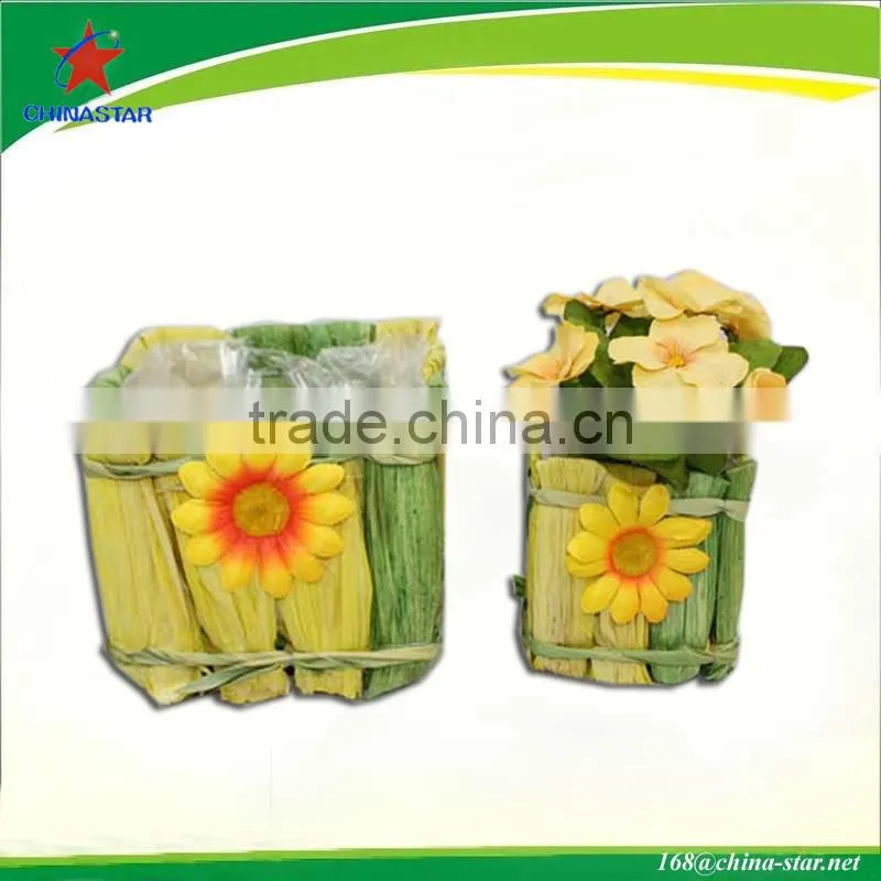 corn leaf garden planter