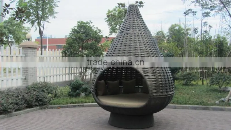 Outdoor bird's nest rattan chairs