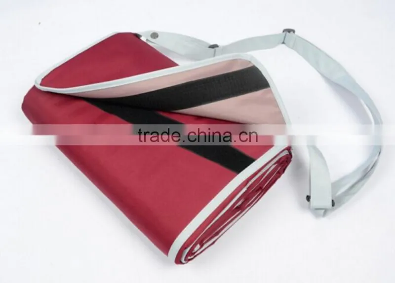 rubber play mat material laminated aluminum PE film EPE foam picnic self inflating camping mat