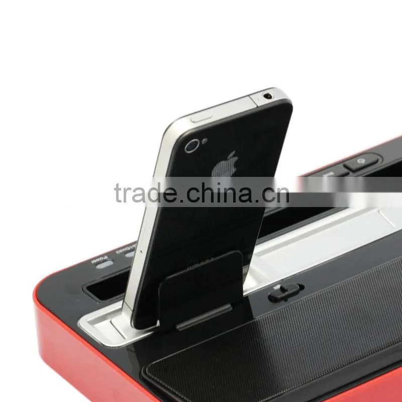 Multipurpose charger speaker for Iphone5 and Ipad mini IP115