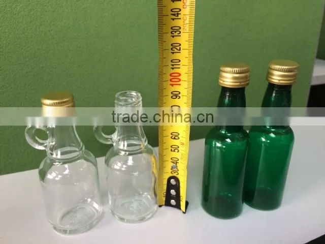 Automatic twist off capping machine