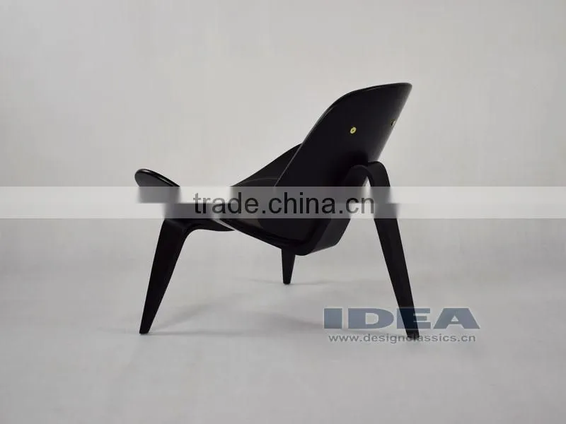 DC6018 Replica Hans Wegner Shell Chair - Black Shell/Black Leather pad