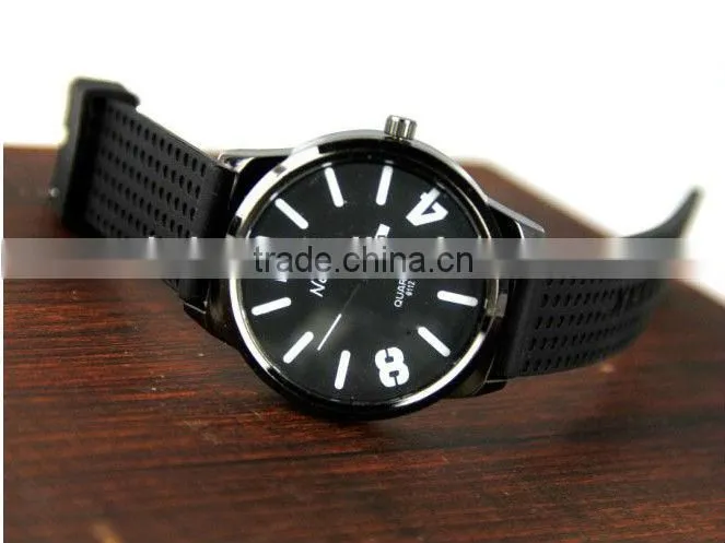 Silicone Bracelet Circinal Watch Men Quartz Wrist Watches