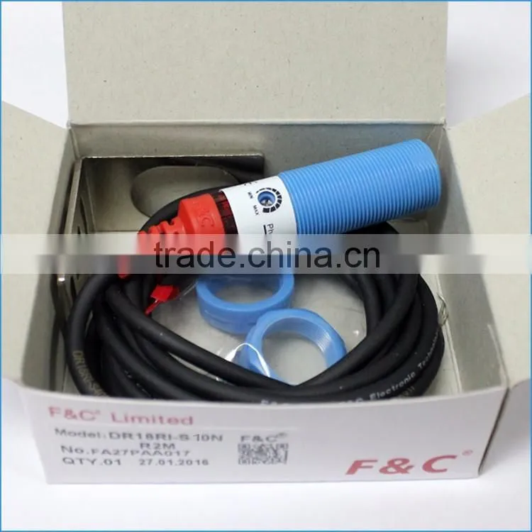 M18 10-30v dc NPN diffuse photoelectric sensor with CE