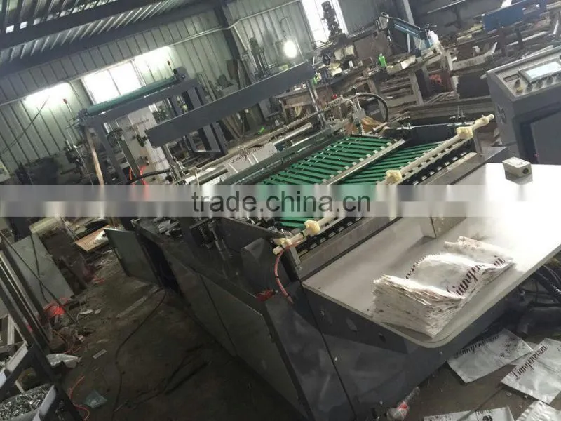 High quality zipper self-sealing attaching and cutting bag making machine