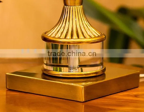 European style crystal lampbody metal leaf decorative table lamp with fabric lampshade