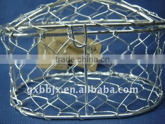 Egg shaped coffee/silver wire gift box set of three