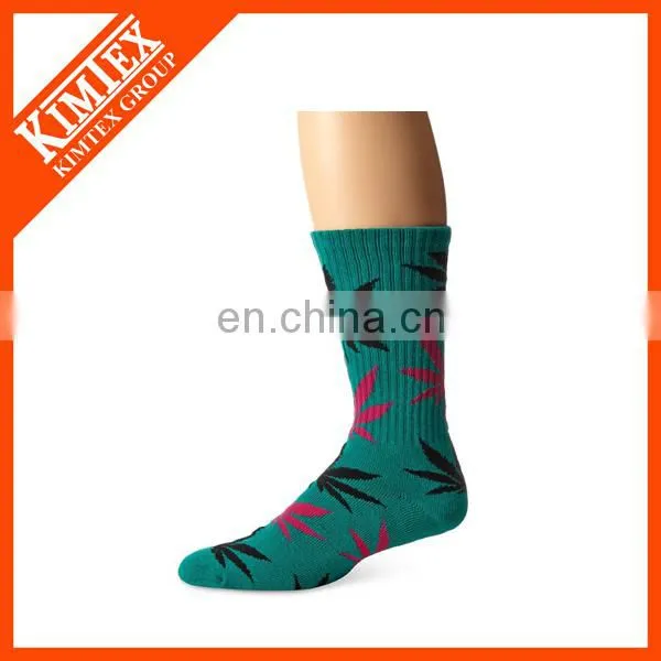 Wholesale sport cotton custom jacquard socks