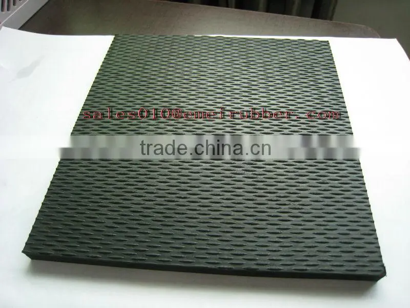 Awesome Humane Rubber Cow Mat, 6' x 4' x 3/4"/Rice Noodle Plate for Horse