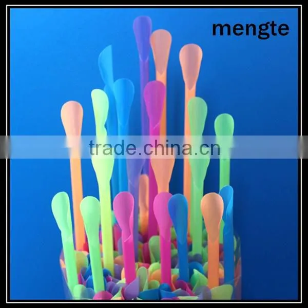 yiwu high quality scoop plastic spoon straws