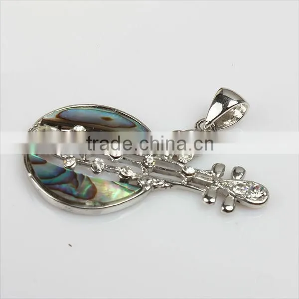 Cheap guitar shape shell pendant wholesale